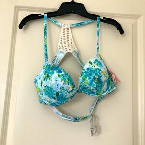 Brand new Victoria Secret bikini set. Padded top w crochet back sz 36c.